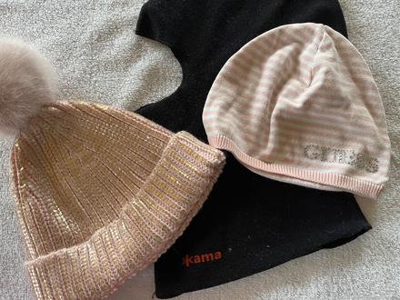 Čiapky 3x, guess,128