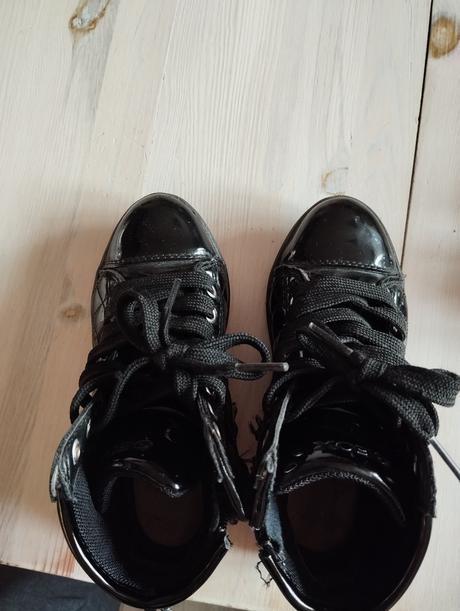 Prechodné topánky lakovky, geox,28