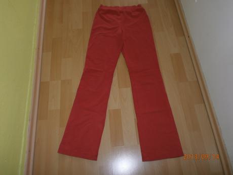 Červené tepláky, 38