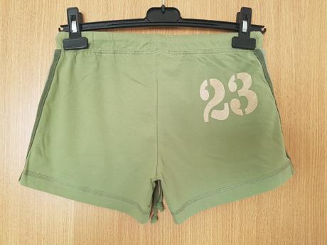 Zelene bavlnene sortky, 38