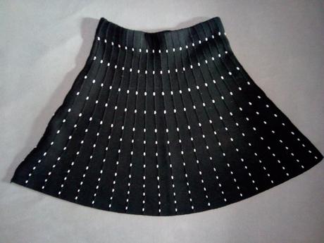 Pletená suknička, 128