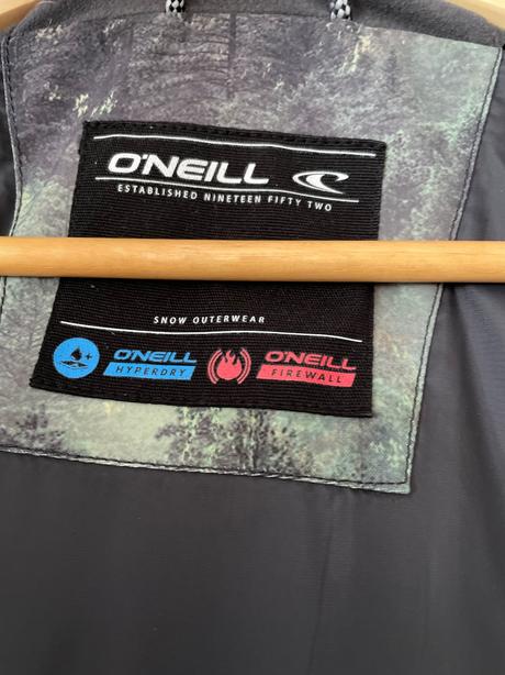 Oneill zimná lyžiarska bunda s potlačou lesa, o'neill,xl