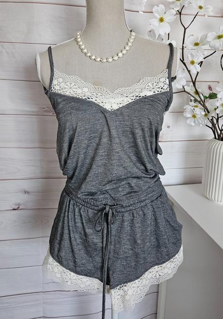 Pekný overal etam, etam,s