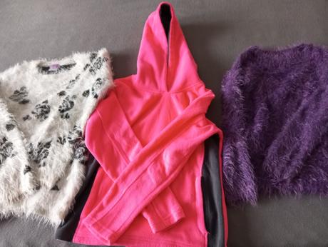 Svetre dievčenské, 140