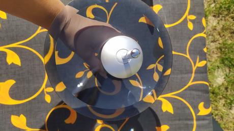 2 ks umývadlo zo skla plus batérie a montážne krúž,