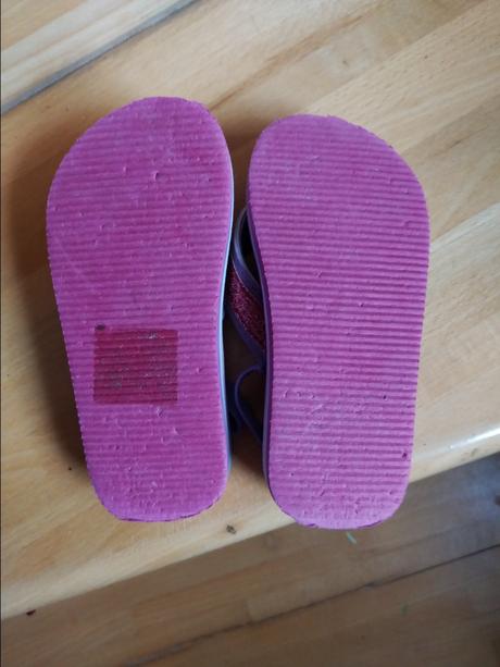 Žabky s gumou, filii,25