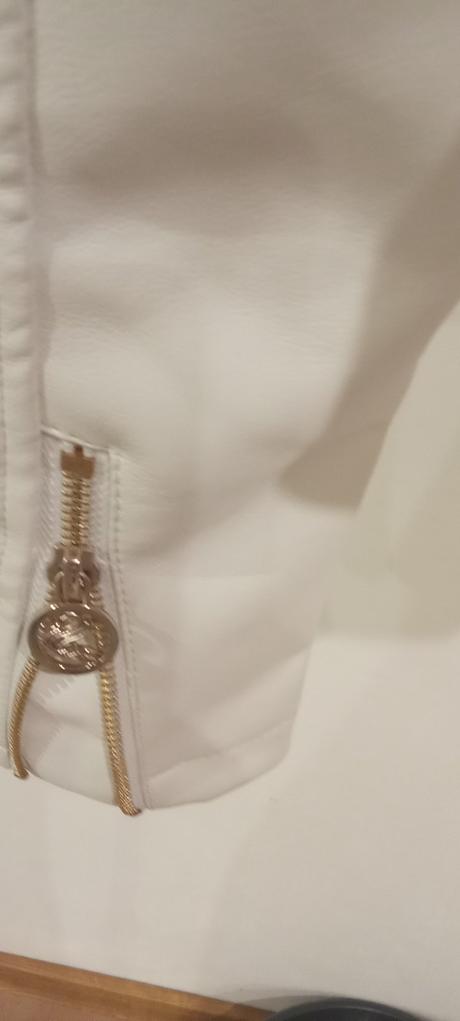 Bielo zlatá bunda, m