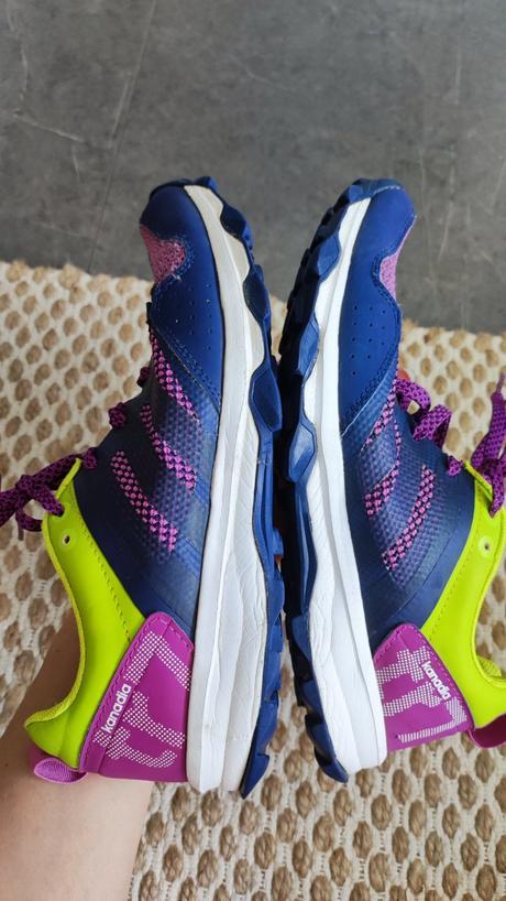 Trekové turistické botasky, adidas,39