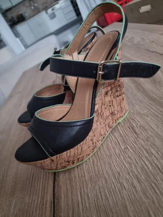Sandalky na platforme, 39