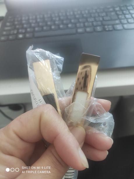 Tenky opasok s malym kazom, 