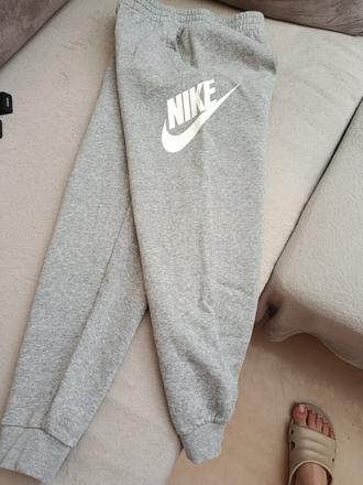 Tepláky, nike,158