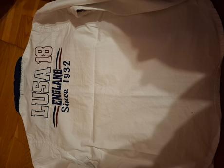 Balík oblečenia, 122–134