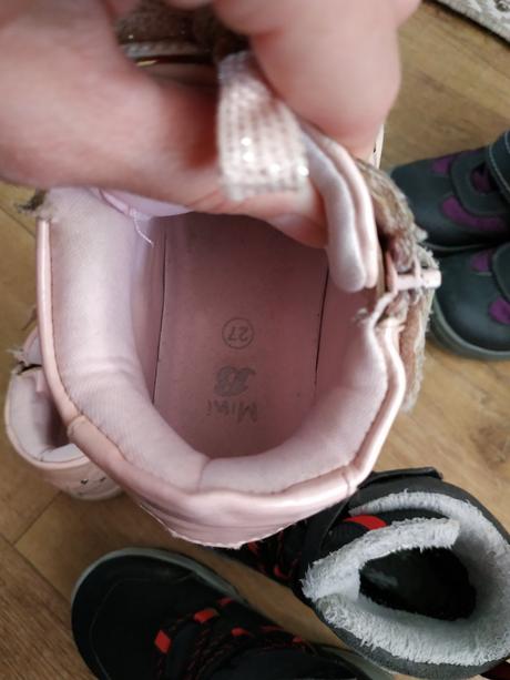 Celoročné topánky, baťa,27