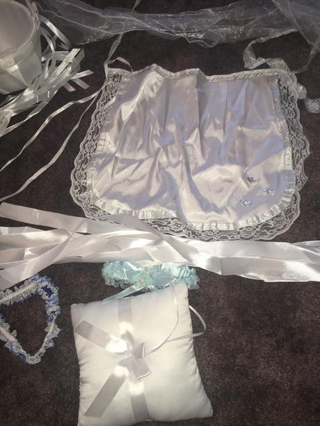 Svadobné-zásterka, pompadurka, vankúšik, košík, 