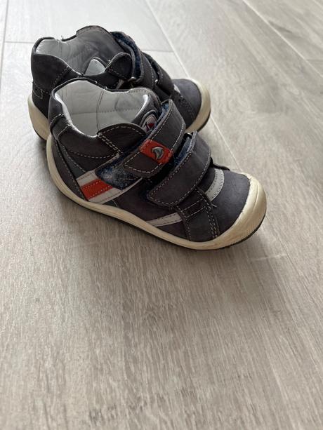 Prechodne topanky, 20