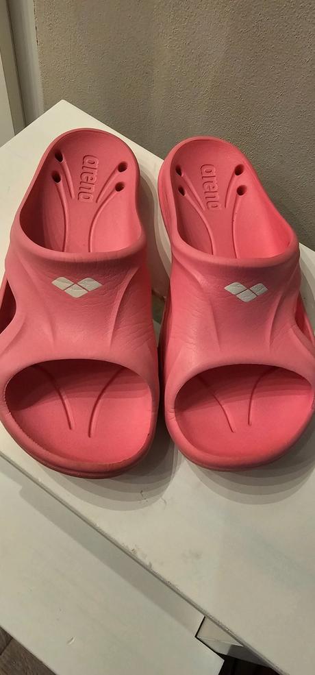 Šľapky arena 36, 36