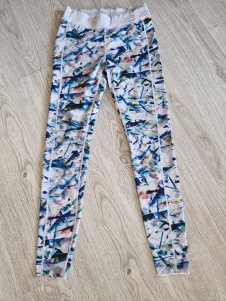 Športové legíny, 38