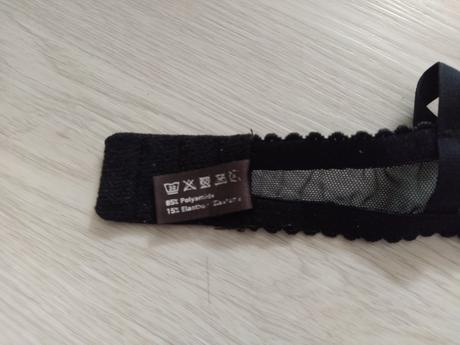 Dámska podprsenka., 75b