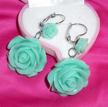 Esmeralda s ruzickami vacsie nausnicky,