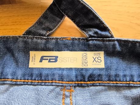 Dámske šortky na traky, fishbone,xs