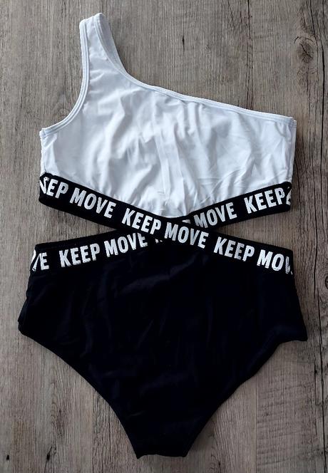 Čiernobiele plavky, 146