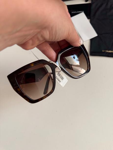 Nenosené dolce gabbana slnečné okuliare, dolce&gabbana