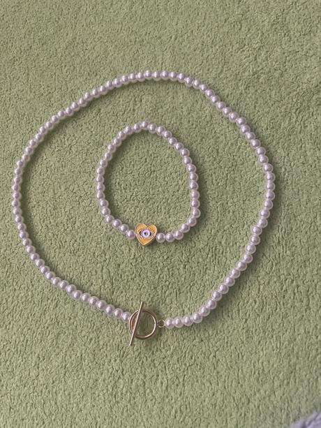 Nahrdelnik a naramok,