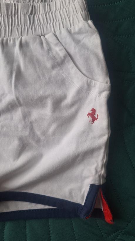 Kratase ferrari, 128