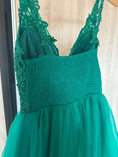 Spoločenské saty, m