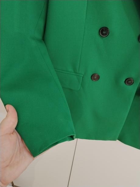 Luxusný smaragdový vlnený kabát solotre, 38