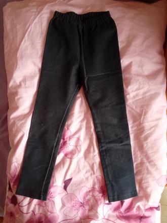 Rôzne nohavice č. 128, 128