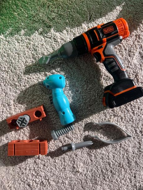 Mechanická vŕtačka s nadstavcami black&decker, 