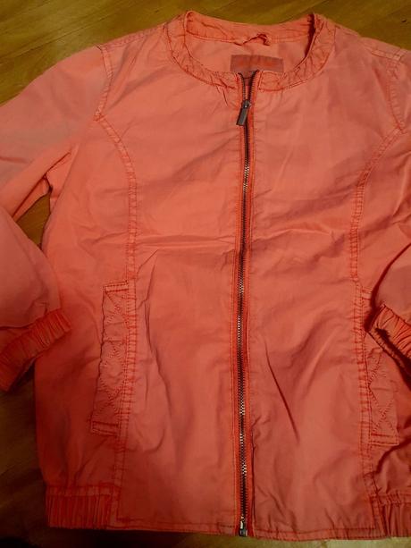 Bundička na donosenie, 158