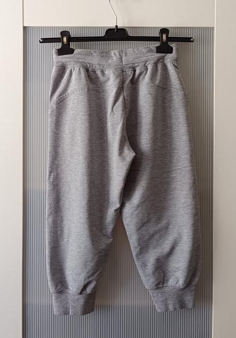 Teplaky capri 152 sive, 152