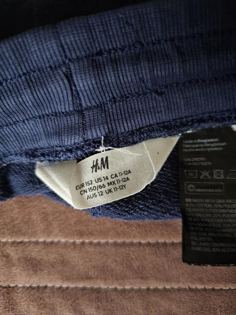 Šortky, h&m,152