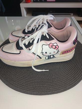 Hello kitty tenisky 39, bershka,39