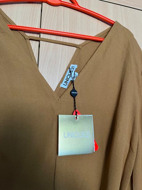 Tehlové šaty s dlhým rukávom, m