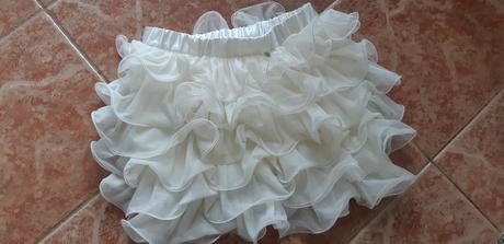 Sukňa s volanikmi, 140