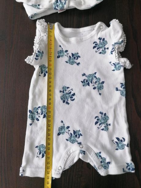 Overal s čelenkou, 68