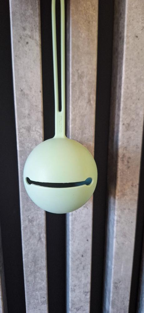 Drziak na cumel, mushie