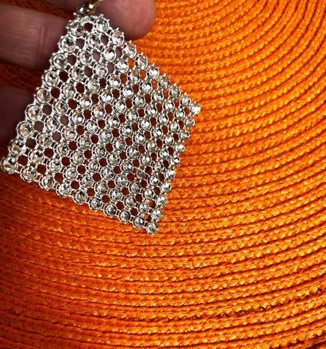 Spoločenské náušnice, 