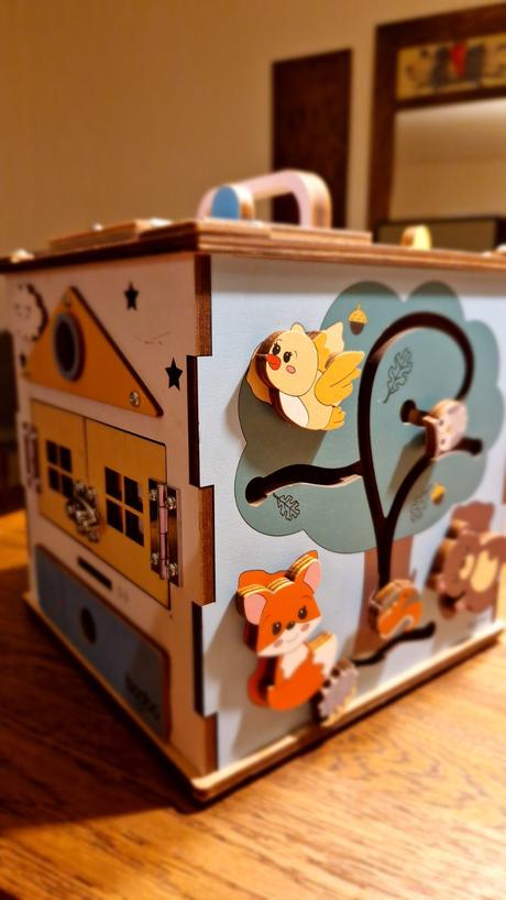 Montessori hracia kocka boobo, 