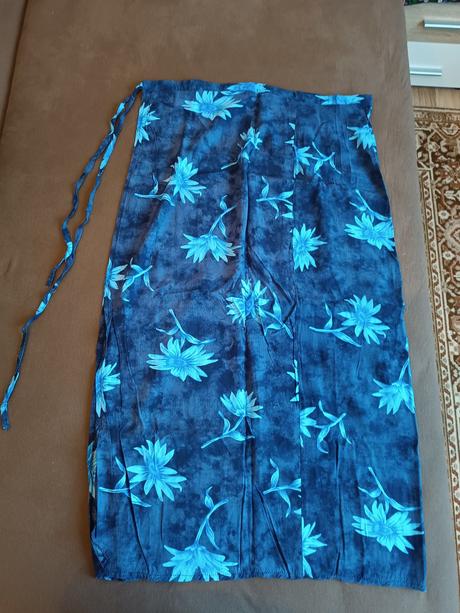 Zaväzovacia sukňa, l