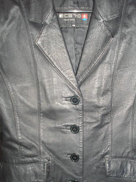 Kožená bunda, 36