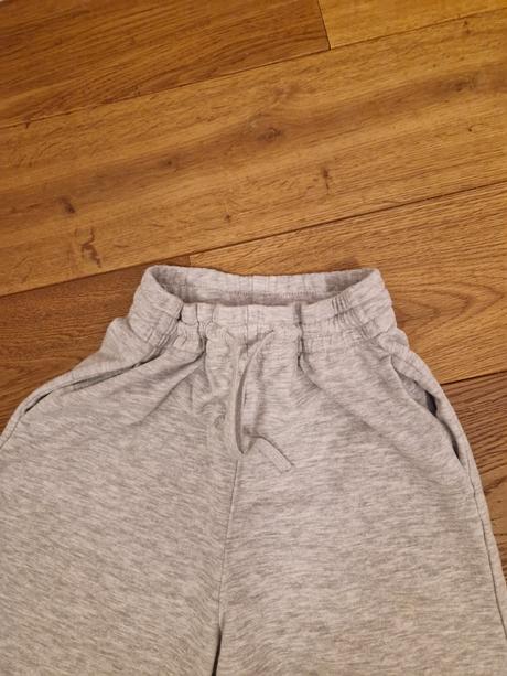 Moderne dievcenske teplaky 152 h&m, h&m,152