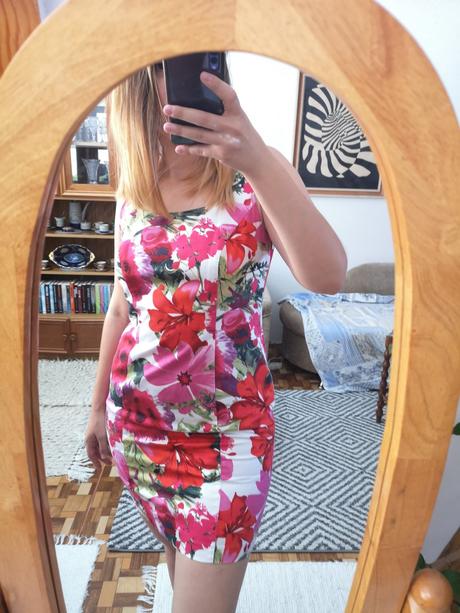 Šaty s kvetinovým vzorom ashley brooks, m