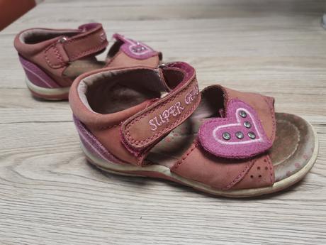 Kožené sandálky, super gear,25