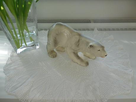 Veľká porcelánová figúrka - medveď polárny,