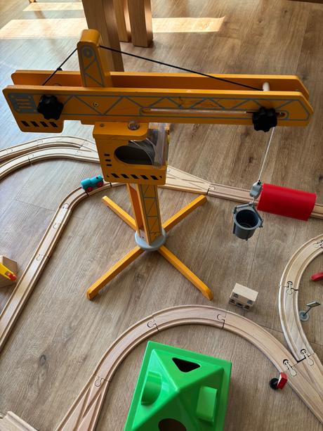 Obrovska vlakova trat s prislusenstvom, 