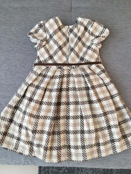 Šaty s bolerkami, 104–116